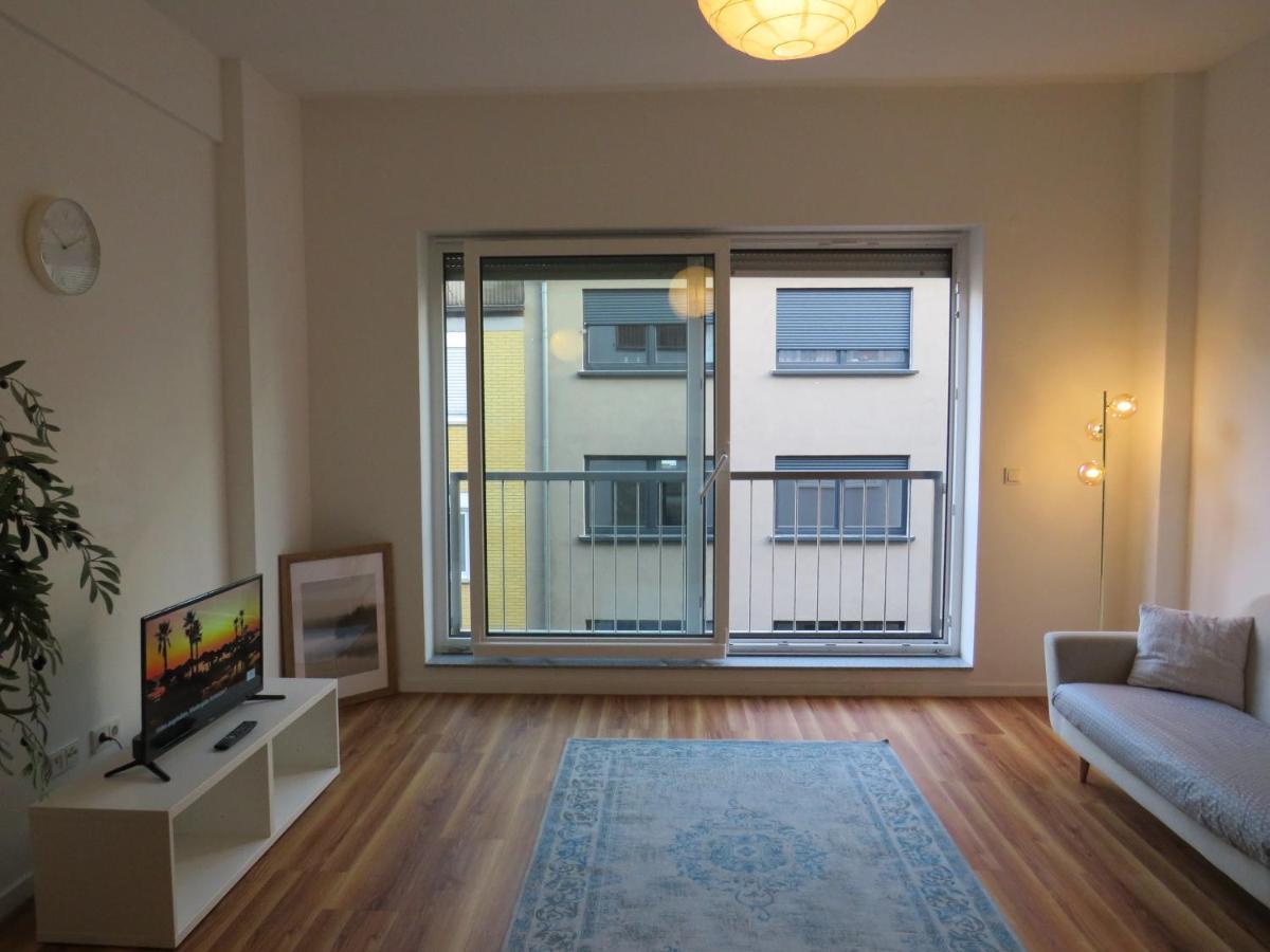 L8 Street - Q2 16 Apartment *
